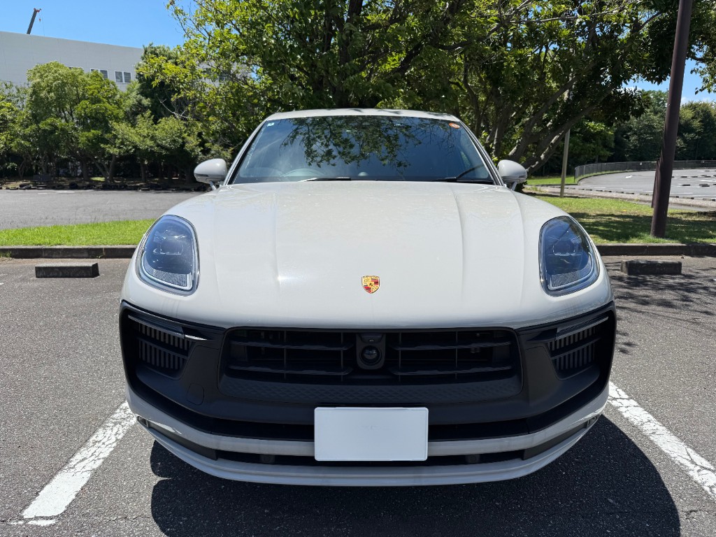 Porsche Macan GTS（正面）